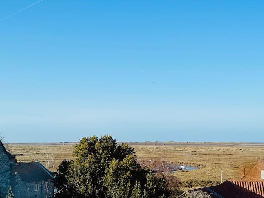 New! Blakeney. Harbour View Blakeney  Exterior photo