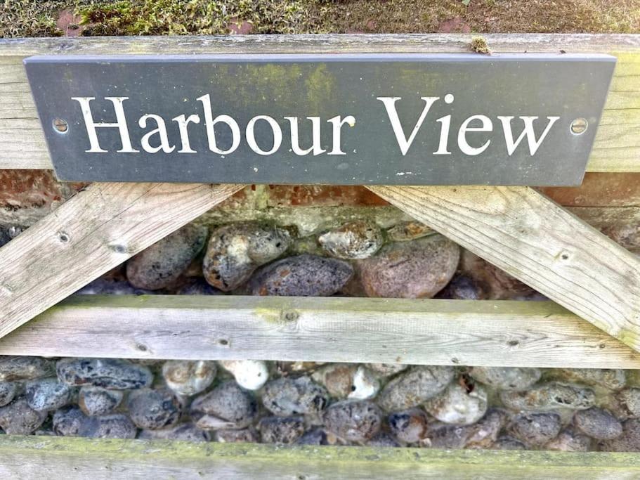 New! Blakeney. Harbour View Blakeney  Exterior photo